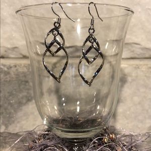NEW Fashion Dangle Earrings